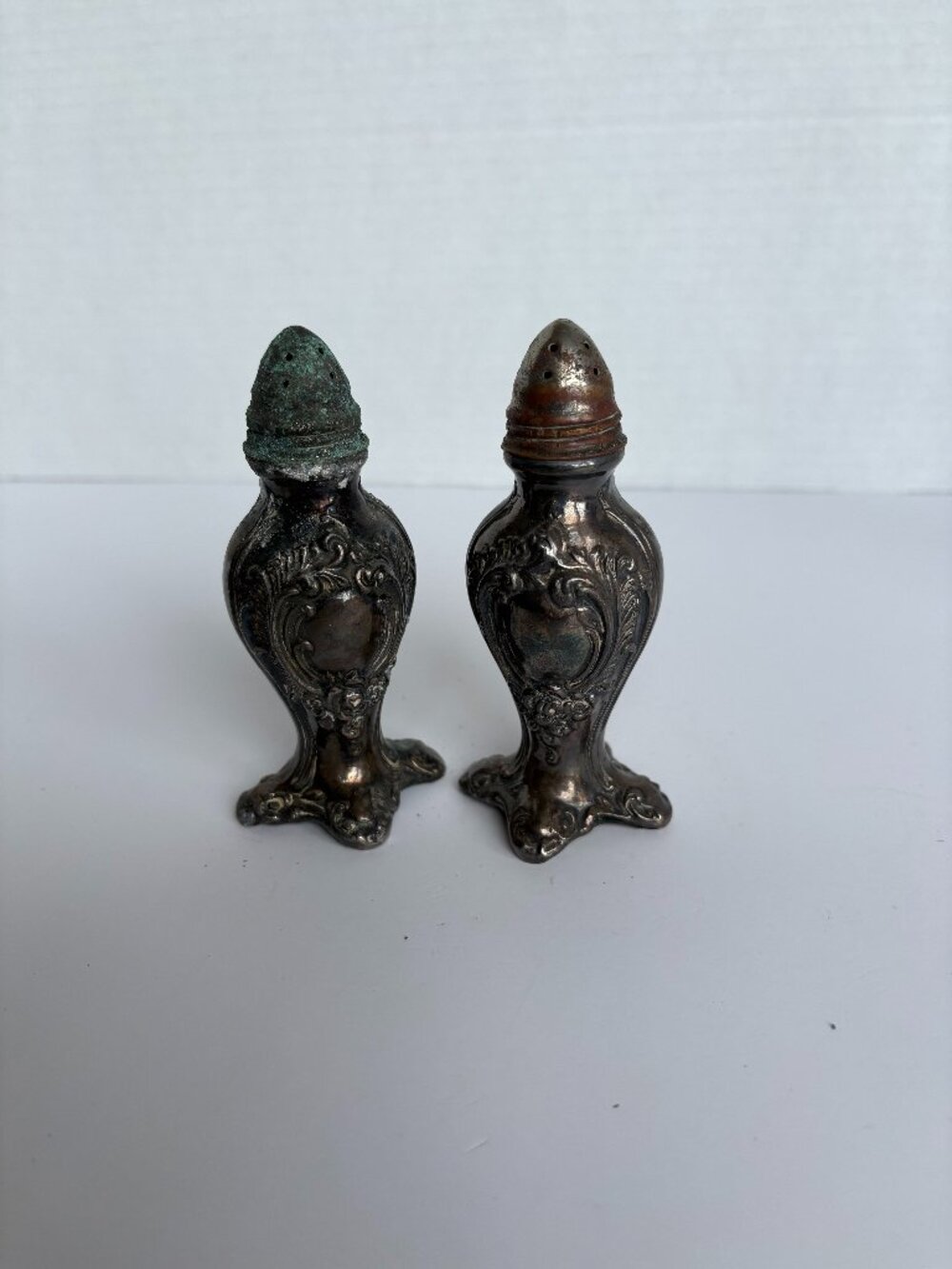 Vintage‎ Viking Silverplate Salt and Pepper Shakers